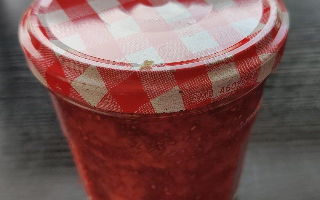 QUICK AND EASY CHIA SEED JAM